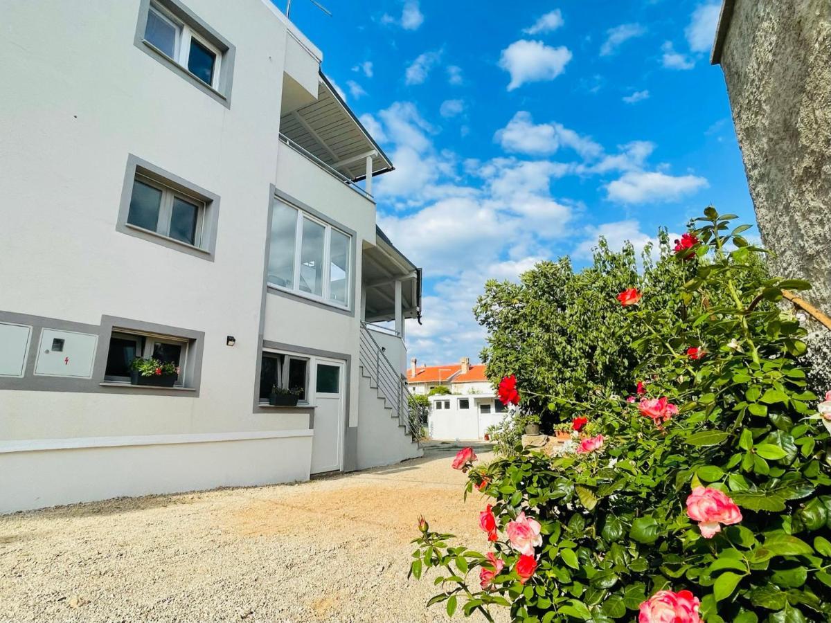 Beauty Living Jasmina Apartment Punat Exterior photo