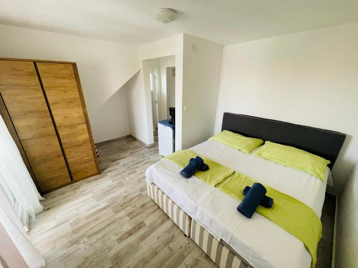 Beauty Living Jasmina Apartment Punat Exterior photo